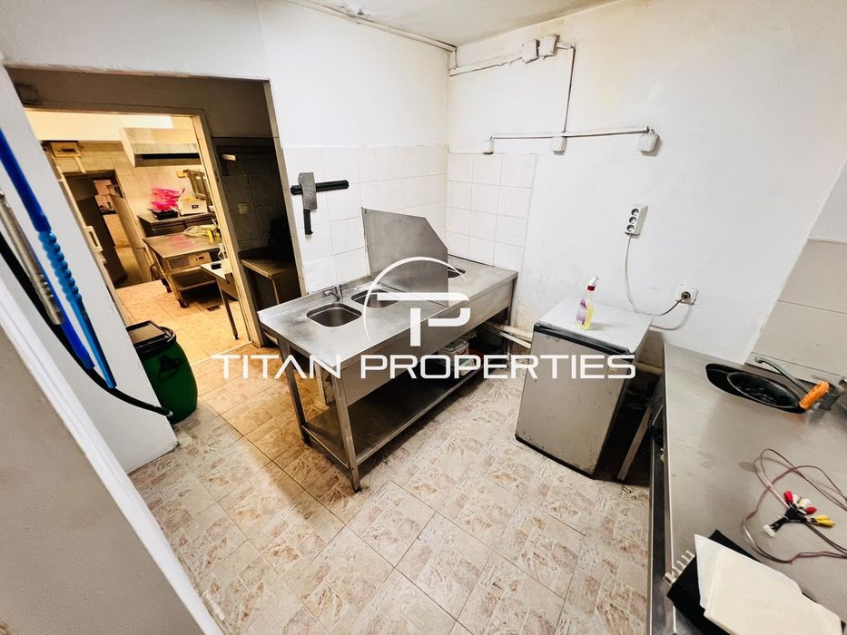 Дава се под наем Заведение в Бургас, Център - 120 кв.м за 510 € - Снимка #9