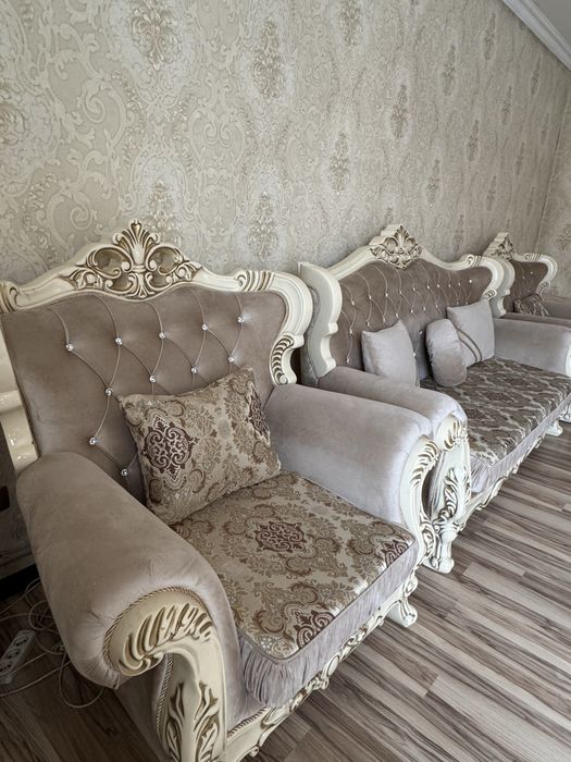 Срочно продаётся диван!!!