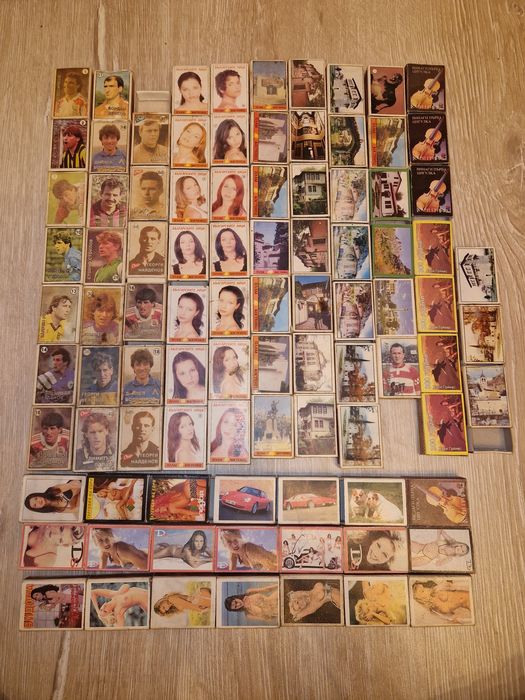 Голяма  колекция от стари кибритени кутии