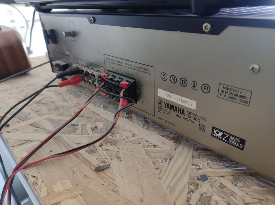 Ресивър Yamaha rx300