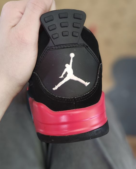 Air Jordan 4 Red Thunder (Оригинални) – 40 номер