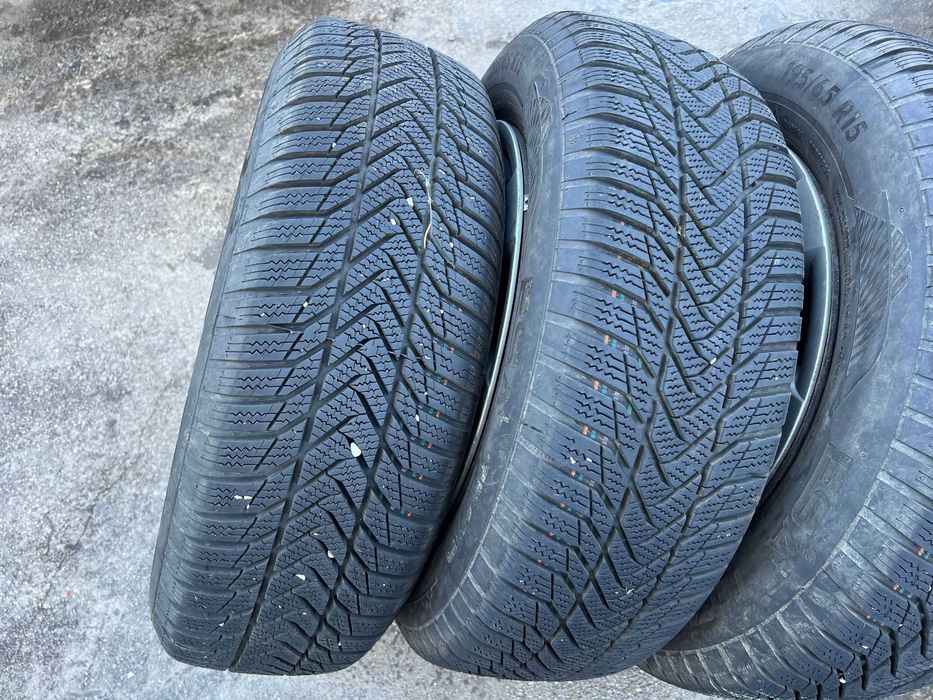 Джанти със зимни гуми 195/65/15 с 8.29мм. грайфер от Мазда/Mazda!!