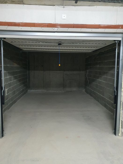 Продава се Гараж / Паркомясто в Бургас, Меден рудник - зона В - 18 кв.м за 850 €/кв.м - Снимка #1