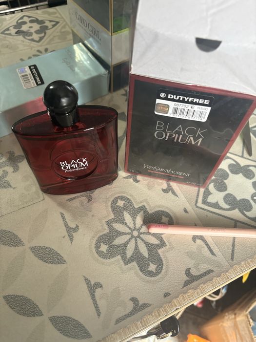 Parfum black opium noi nou