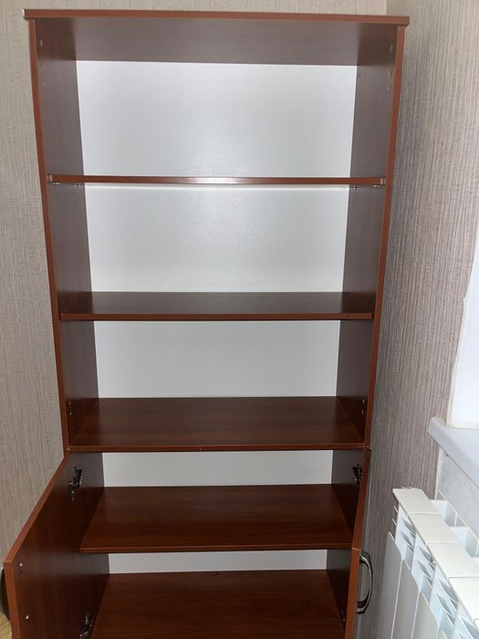 Продам офисный шкаф