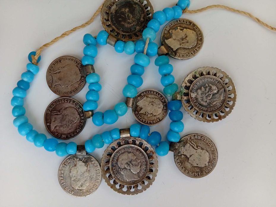 Автентичен сребърен Пендар(накит) с 9 Исторически монети!