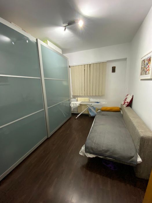 Ofer spre inchiriere Apartament cu 3 camere