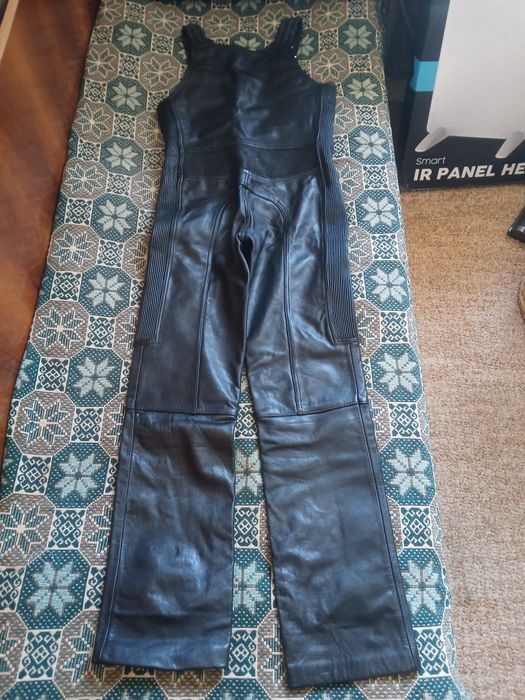 Дамски кожен гащеризон за мотор
