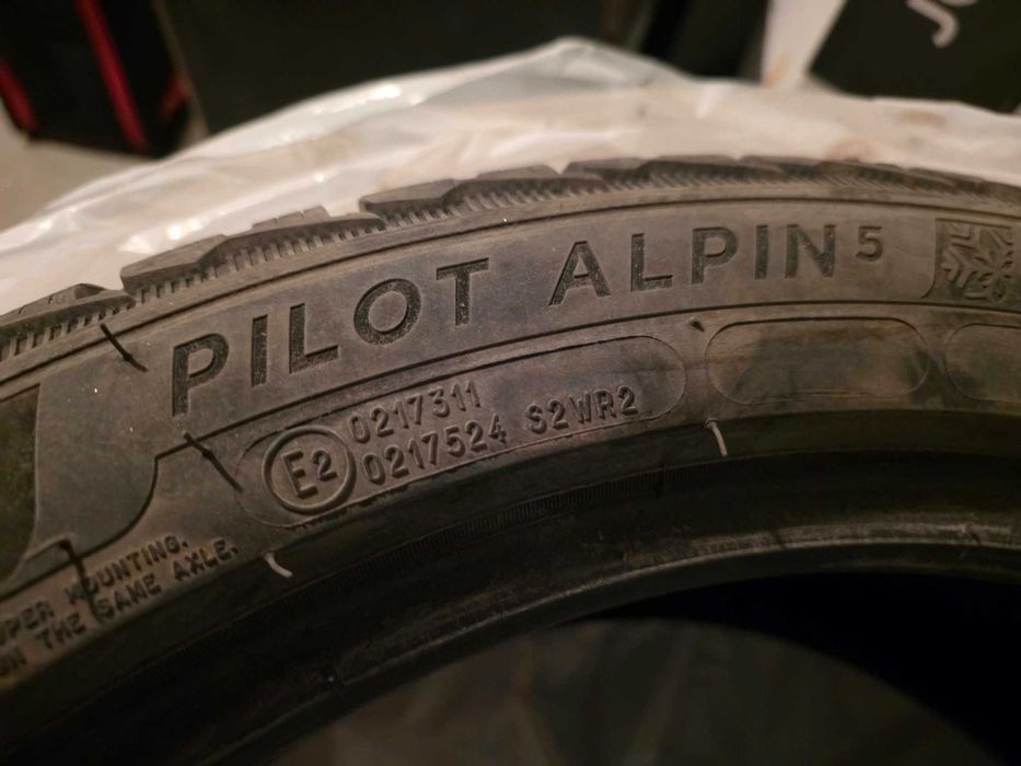 Зимни гуми Michelin Pilot Alpin 5 235/45 R 18