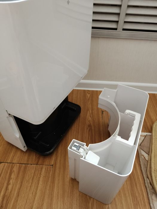 Продам Осушитель воздуха DEXP DH-30KGSO
