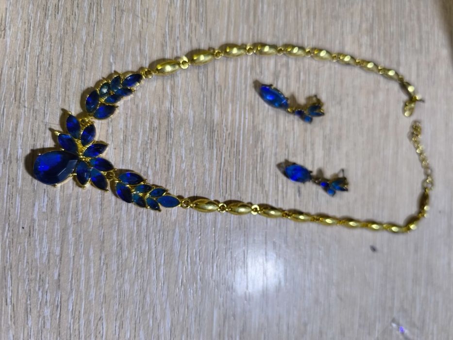 Платье вечернее в пол яркое шикарное