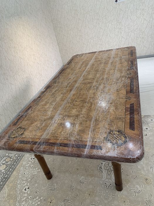 Stol stul sotiladi toza yong’oqdan qilingan