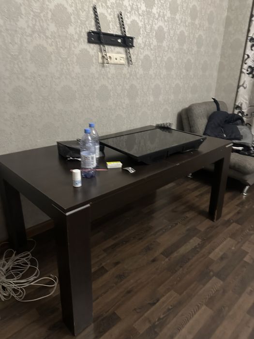 Стол дерево  массив отличный