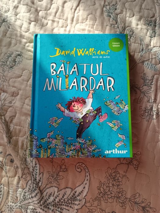 Carte Băiatul miliardar