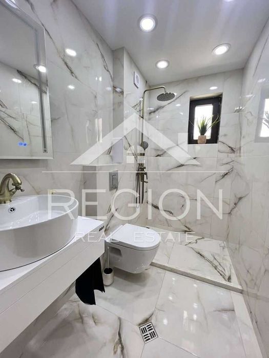 Дава се под наем Четиристаен апартамент в Варна, м-т Евксиноград - 230 кв.м за 2500 € - Снимка #14