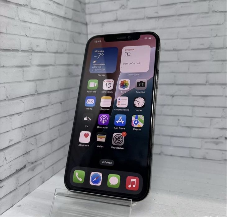 iPhone 12 Pro в идеальном состоянии
