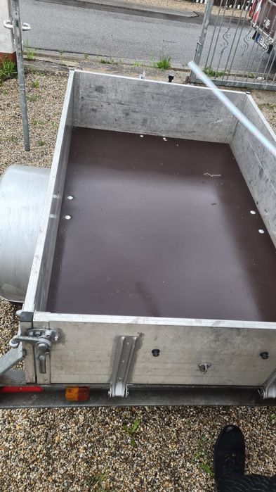 Ремарке HUMBAUR с бризент