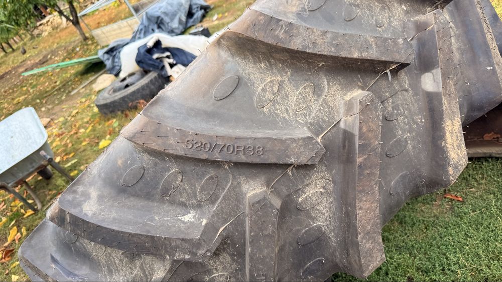 Vand cauciucuri noi