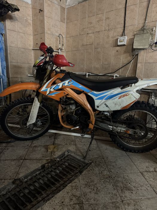 Эндуро 250 кубов