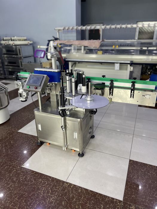 Etiketka uskunasi avtomat - Этикетка апарат автоматическая