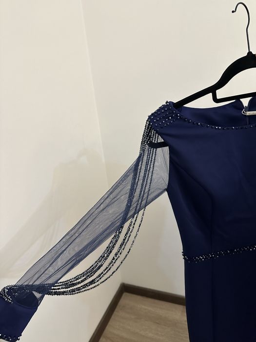 Платье вечернее нарядное