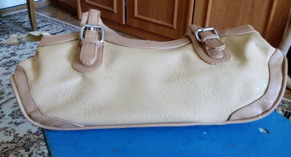 Новая сумка Привезена из Дубаев