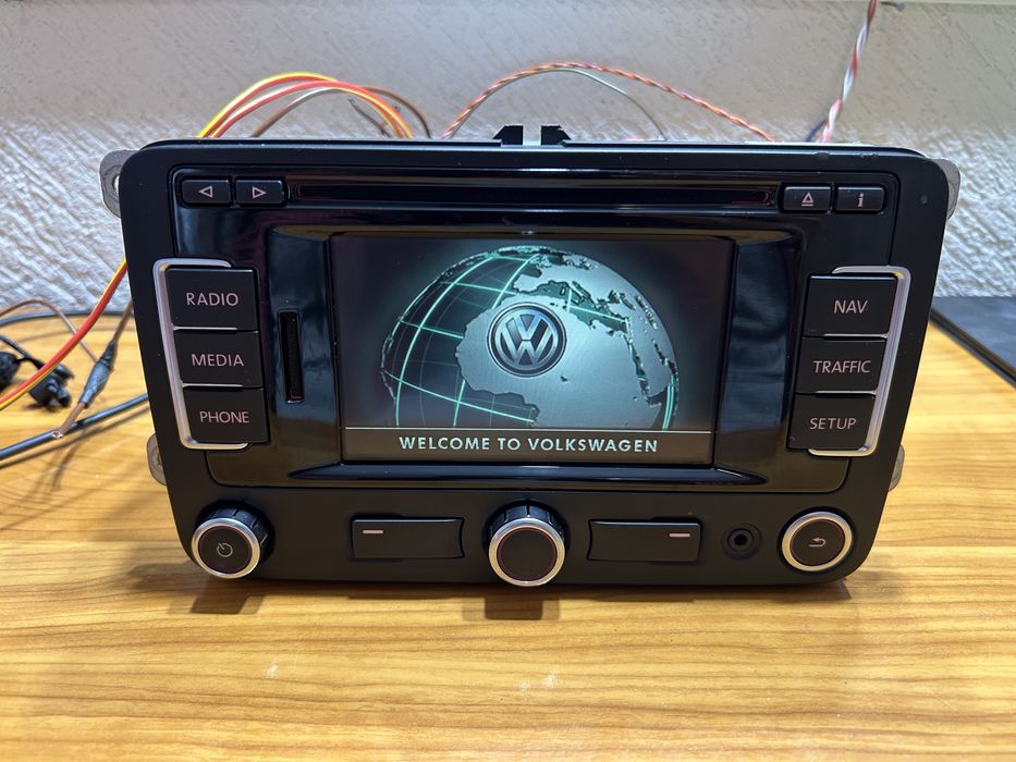 Navigatie RNS 310 vw passat b6 golf 5 golf 6 passat cc  skoda octavia