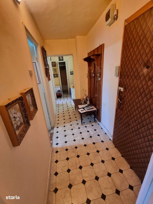 Apartament 2 camere decomandat,ultracentral,Deva-Bd.Decebal-piată