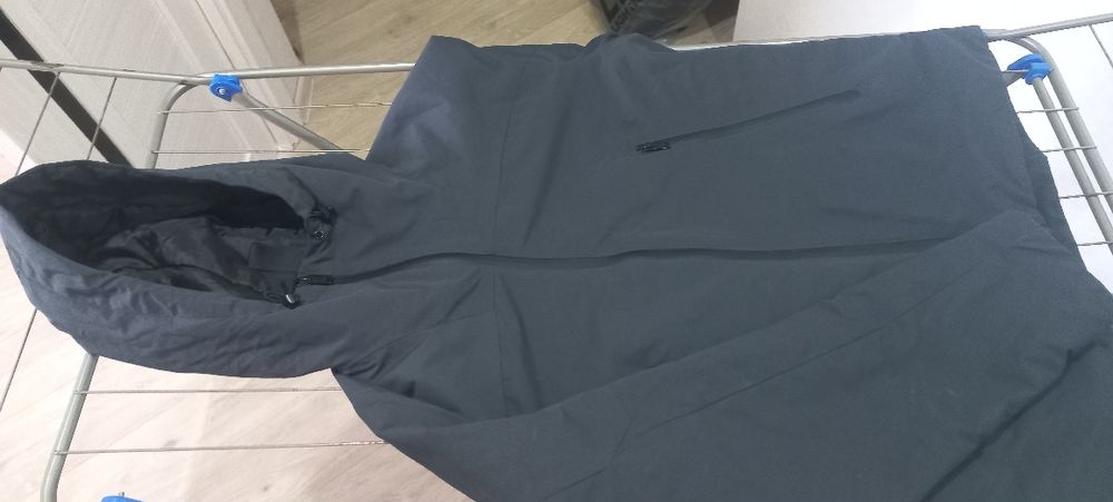 Ветровка стильная