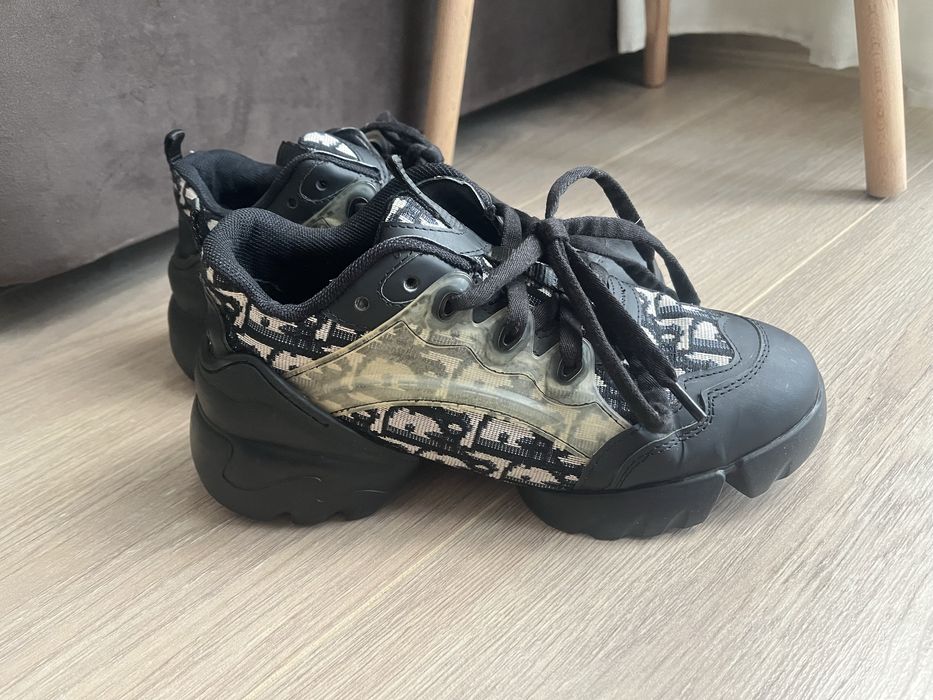 Нови и като нови дамски обувки