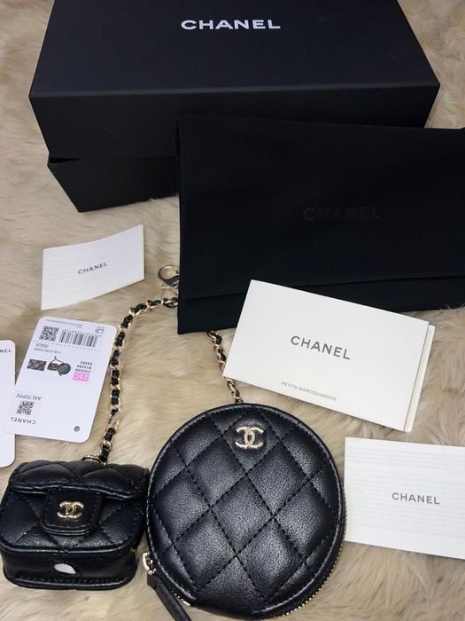 Налично  Chanel