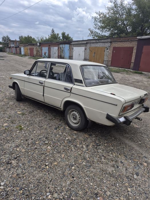Продам машину ВАЗ-2106.