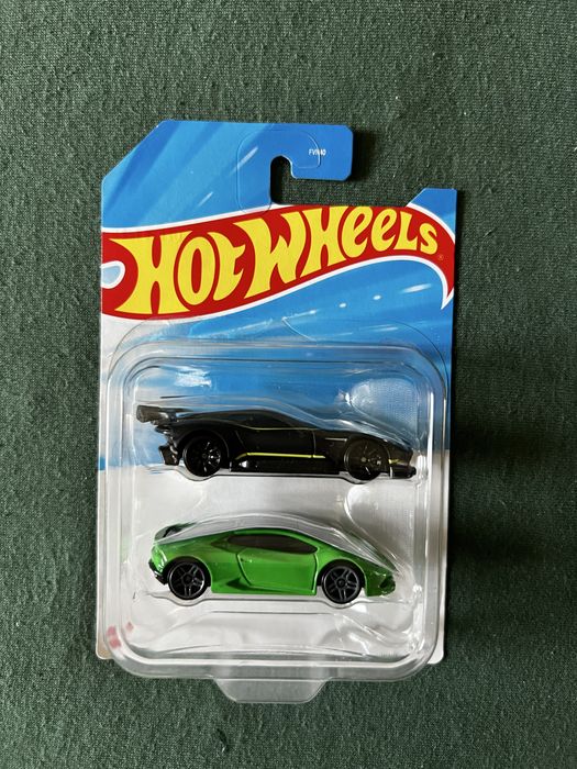 Hot Wheels semi-premium Premium Nissan Bugatti Aston Martin Porsche
