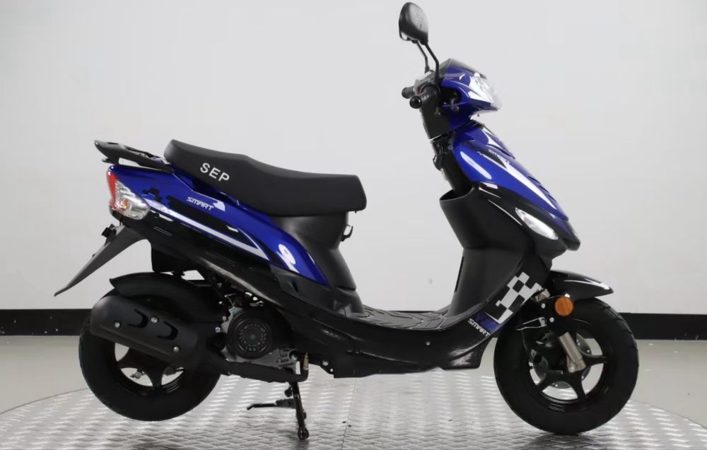 Scuter benzina fara permis  nou