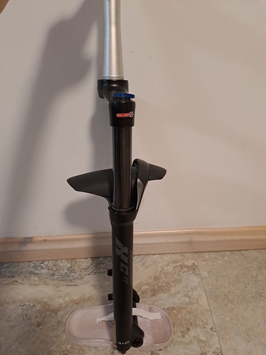 Furca sr suntour xcr aer