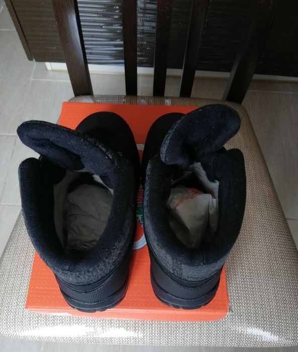 Продам зимние  детские ботинки