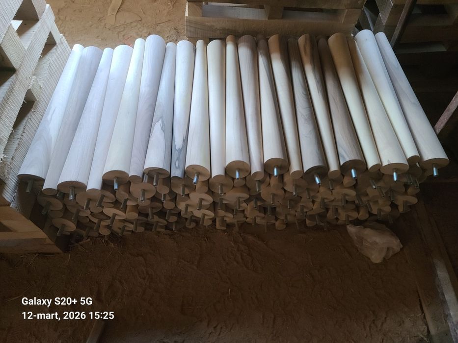 Stul oyoq no‘shka bor sotiladi