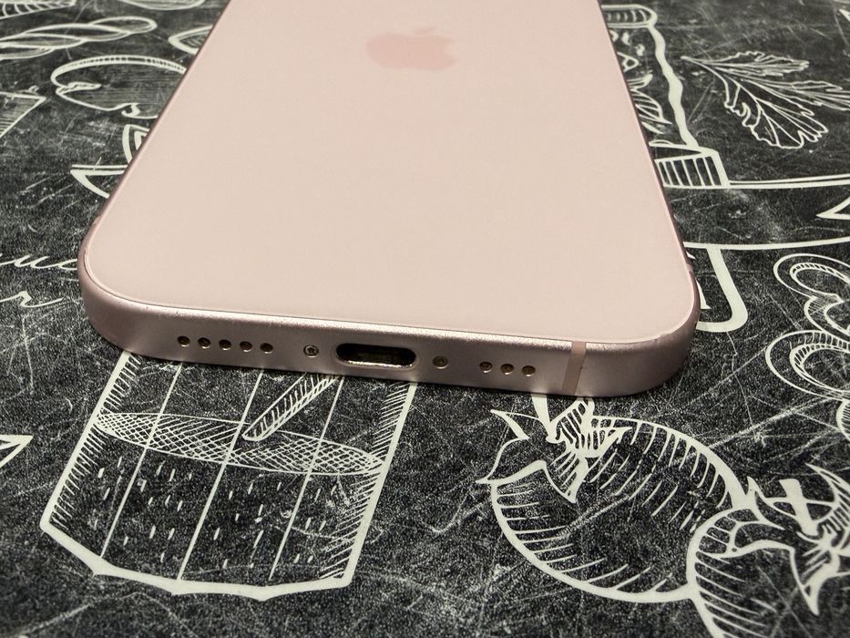 iPhone 15 128 GB Pink