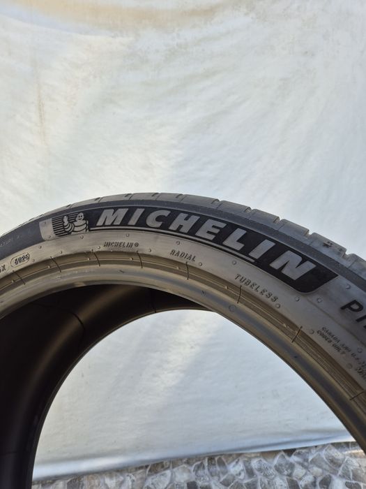 2бр 285 40 22 Michelin летни 25г