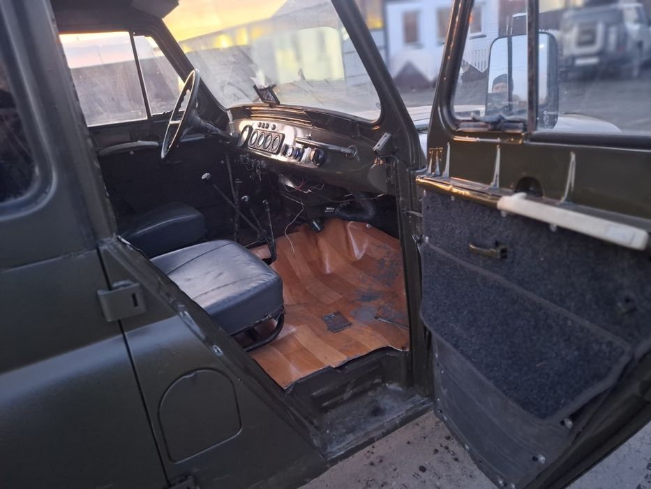 Продам авто  уаз 469