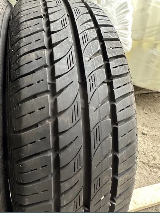 2 бр. летни гуми 165/60/14 Semperit DOT 5218 5/6 mm