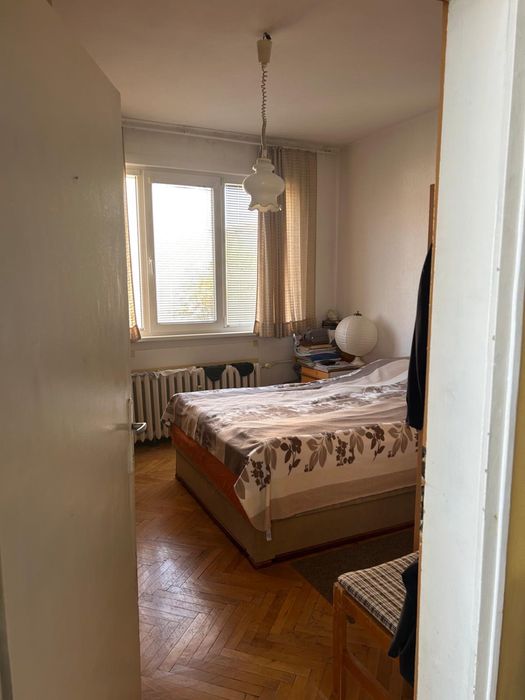 Продава се Четиристаен апартамент в Плевен, Идеален център - 96 кв.м за 2136 €/кв.м - Снимка #3