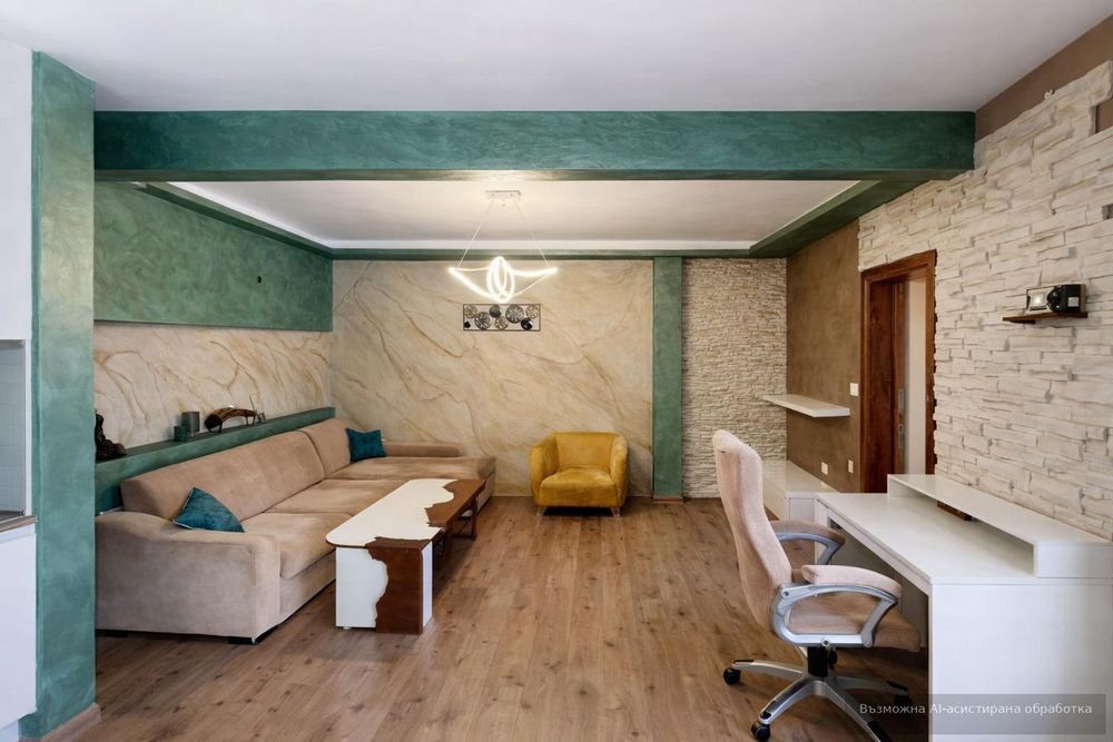 Тристаен апартамент за продажба в Центъра