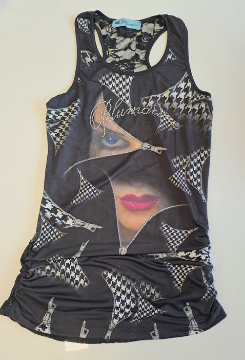 Сет от 2бр. дамски потничета