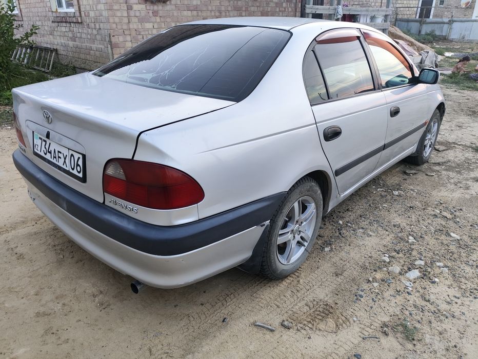 Тойота Авенсис т22