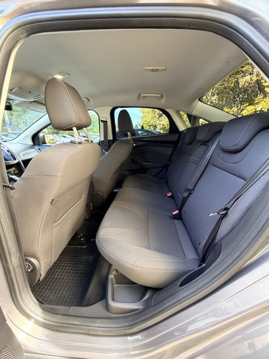 Ford Focus MK3 Titanium | 1.0 Ecoboost 125cp | Sedan | Keyless | Camera | Navigatie