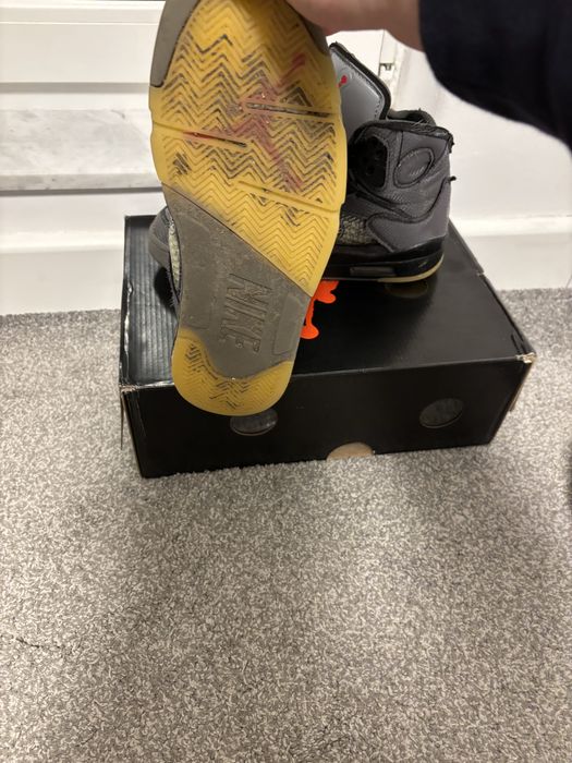 Jordan 5 off white marimea 40