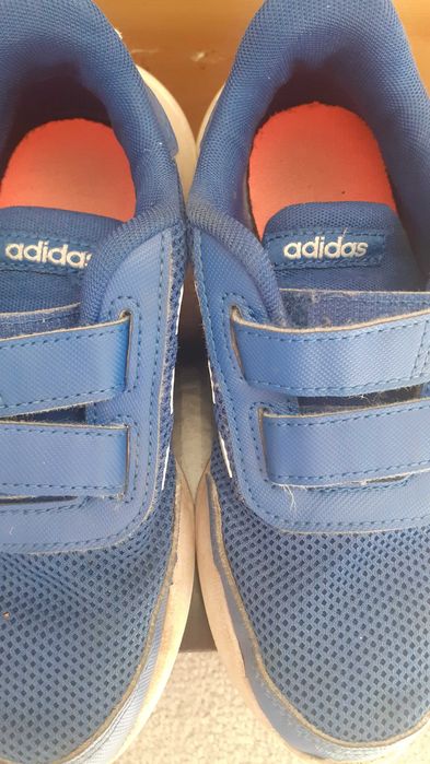 Детски маратонки adidas за 5 лв