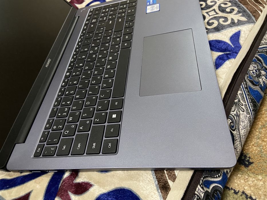 Core i5,12gen ОЗУ 16гб Huawei Matebook