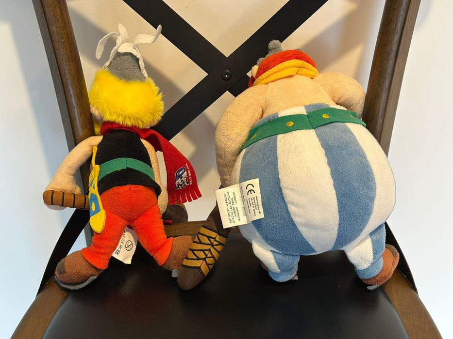 Asterix si Obelix mascote hockey Campionat 2017 jucarii plus originale